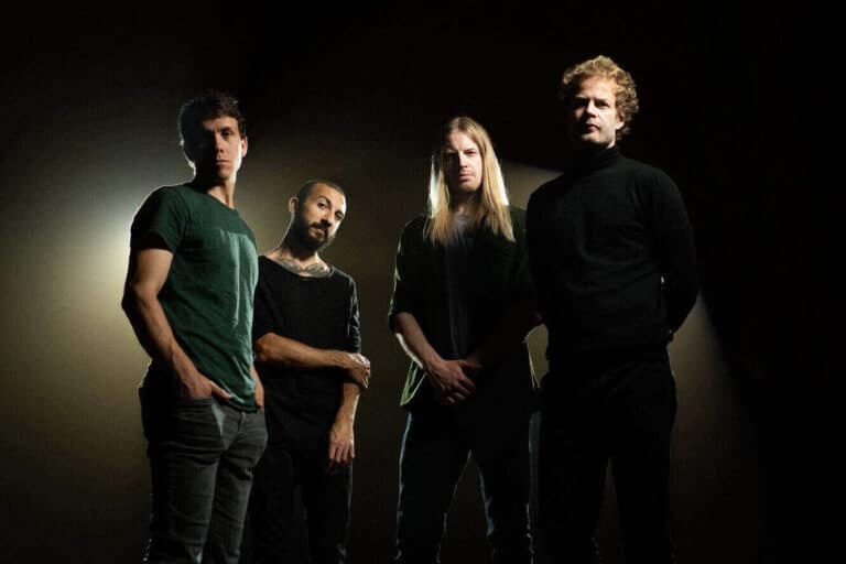 vola  paper wolf   bandpic A©heli andrea   full resolution