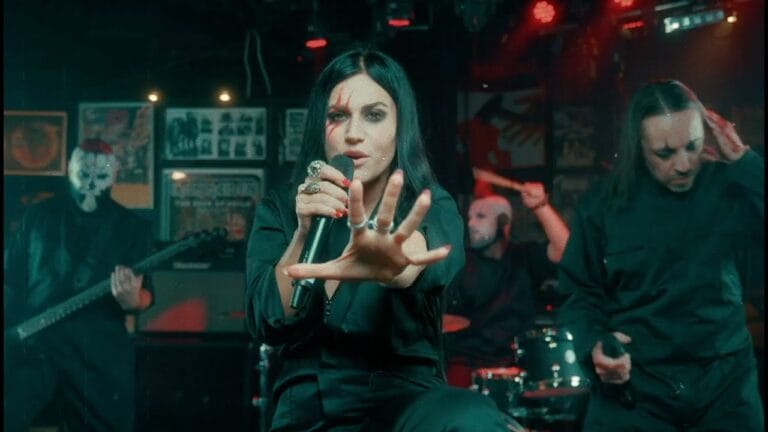 lacuna coil in the mean time fea
