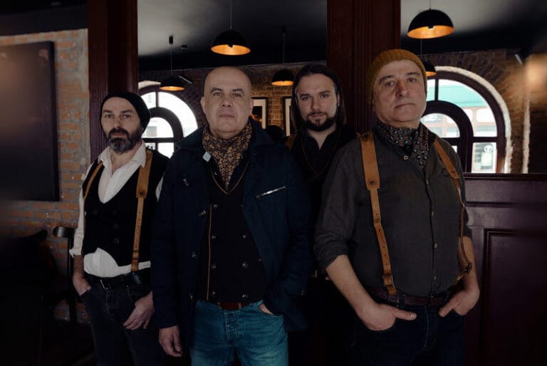 LARK Band members