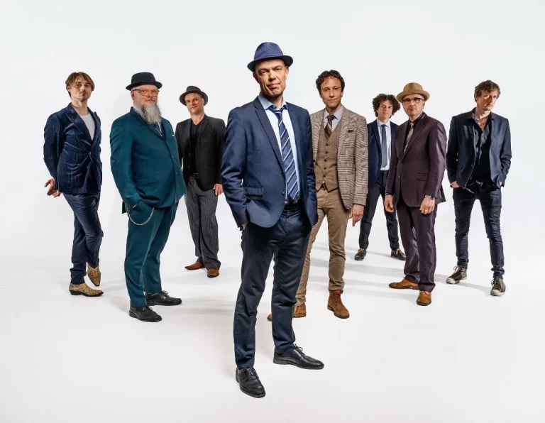 Thorbjørn Risager & The Black Tornado