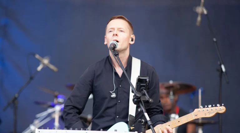Jon Courtney Pure Reason revolution
