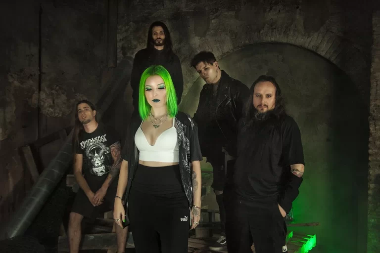 SynlakrosS Band Members