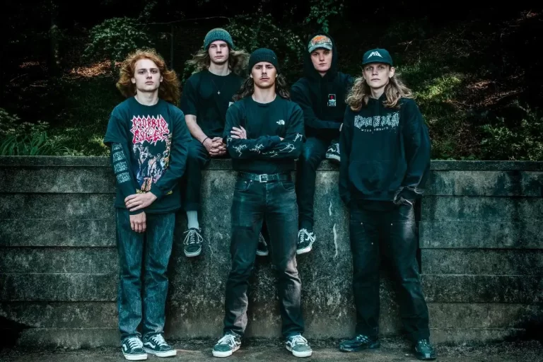 NECKBREAKKER Band Members