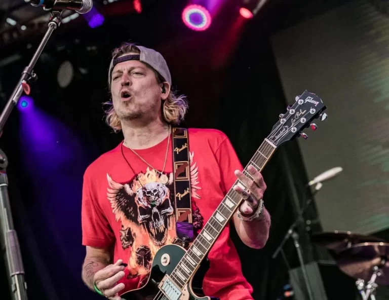 Puddle of Mudd Band