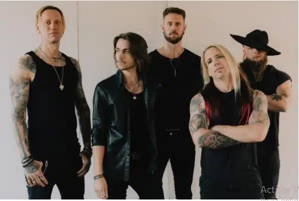 Velvet Chains Band Members
