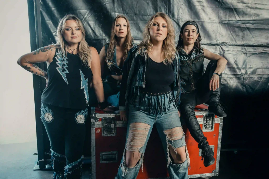 THUNDERMOTHER Band Members (1)