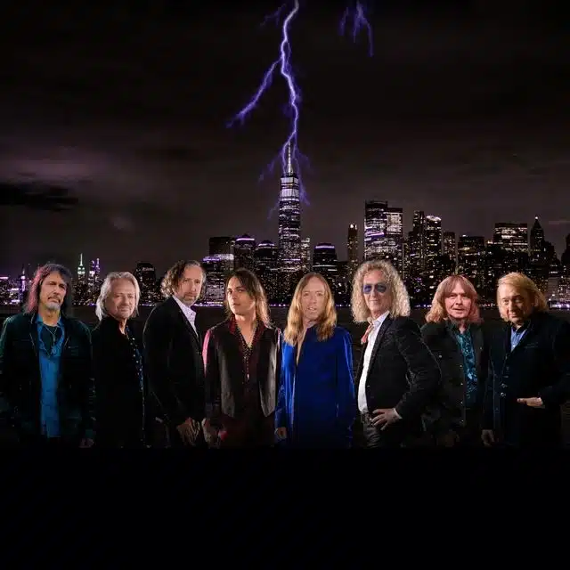 FOREIGNER Abum Cover