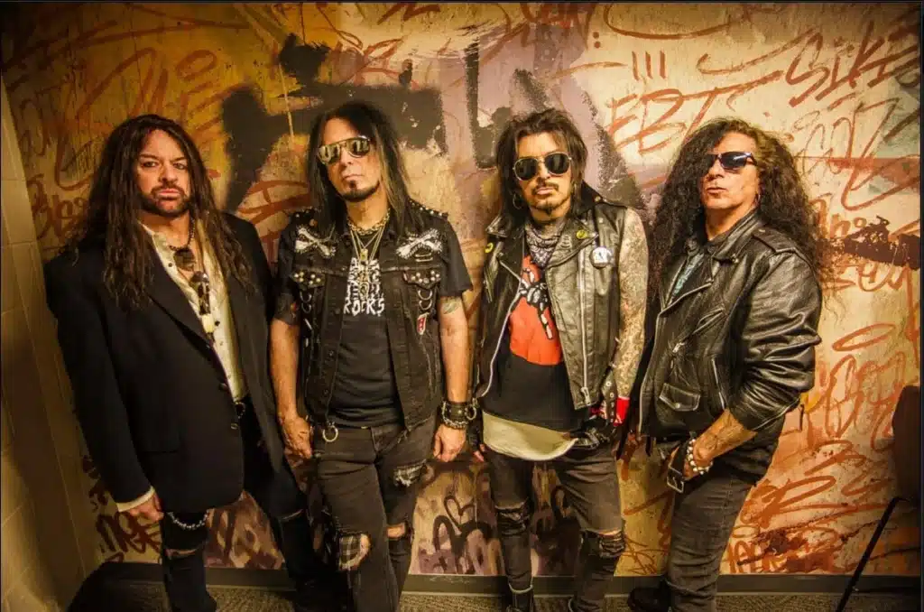 Kickin Valentina band photo 2026