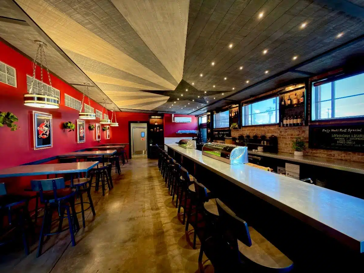 Queen B Sushi interior