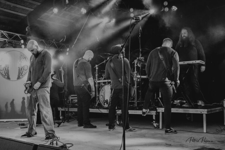 marianas rest live