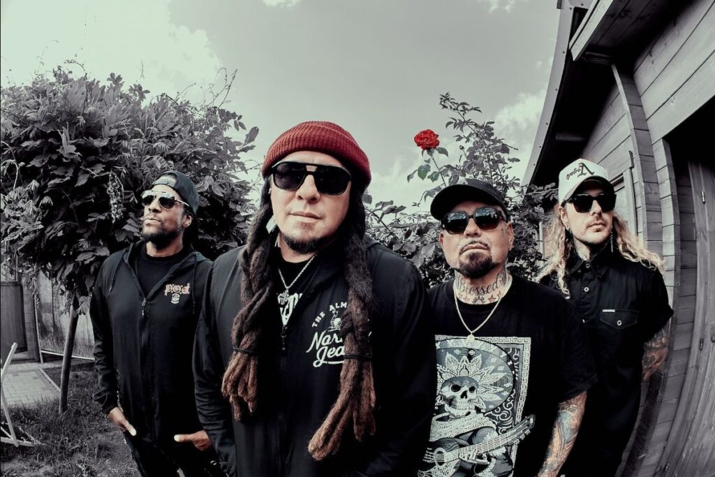 pod outbreak band