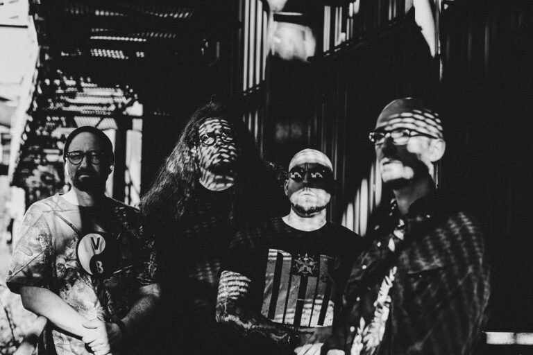 Omnikoloss band photo